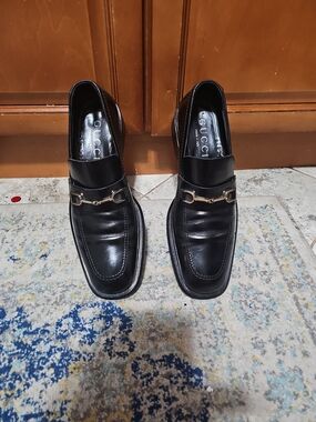 Gucci Men’s Black Leather Horsebit Loafers